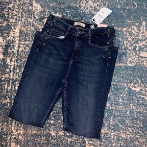 •ZARA BASIC DENIM• blue jeans w/ knots
